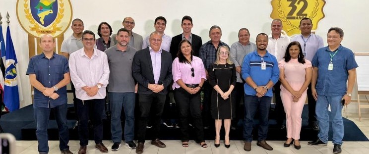 Representantes da Sagrima, SAF, Sema, Iterma, Aged, Agerp e o presidente da Famem após reunião