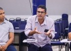 Gestor do Projeto Salangô, Francisco Torres, fala durante reunião na Famem